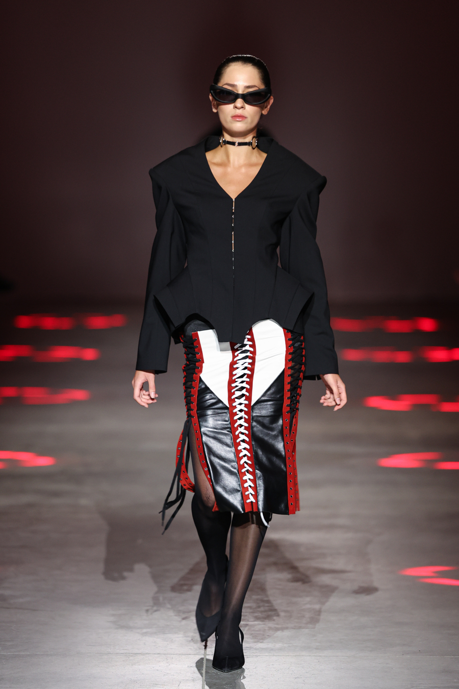 UFW SS&rsquo;27: KIR KHARTLEY x IROVA представили коллекцию на пересечении футуризма и готики