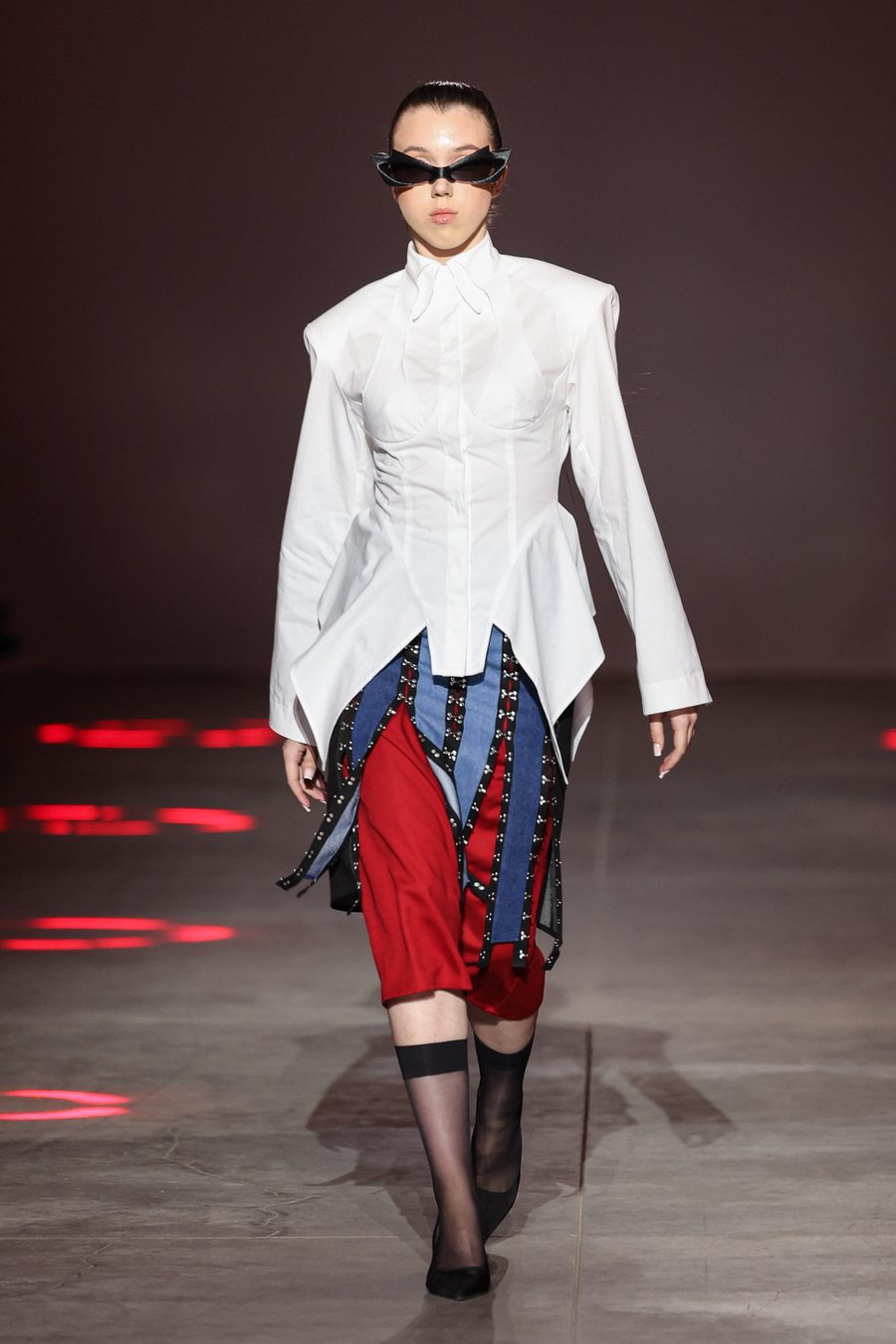UFW SS&rsquo;27: KIR KHARTLEY x IROVA представили коллекцию на пересечении футуризма и готики