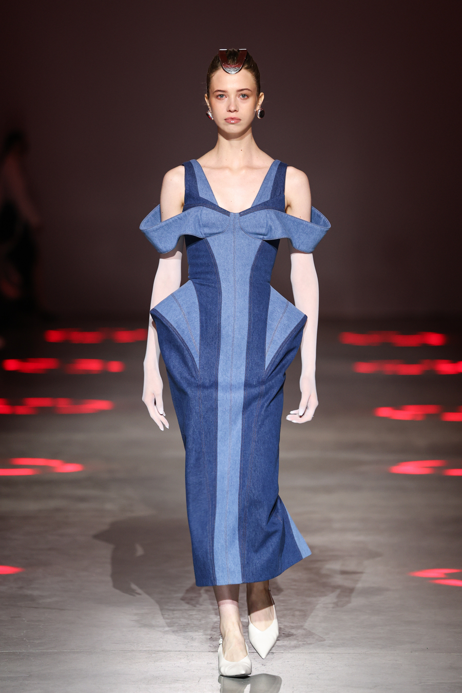 UFW SS&rsquo;27: KIR KHARTLEY x IROVA представили коллекцию на пересечении футуризма и готики