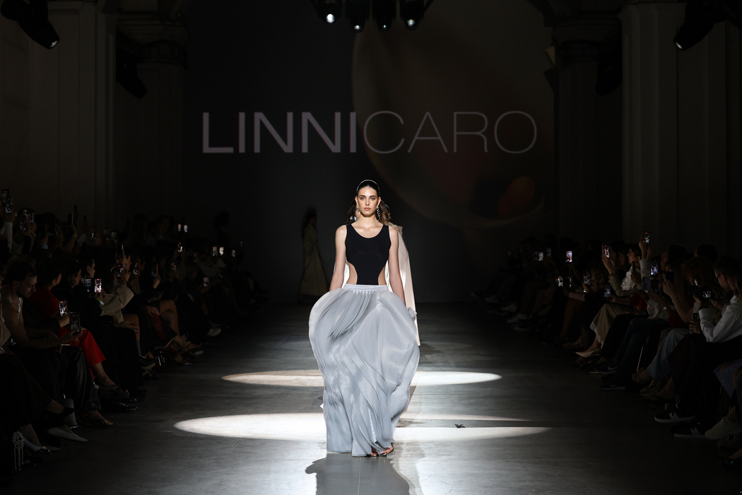 UFW SS’27: Linni Caro представив колекцію, натхненну архітектурою Львова та формами квітів