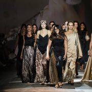UFW SS&rsquo;27: Darja Donezz переосмысливает сказку языком современной моды