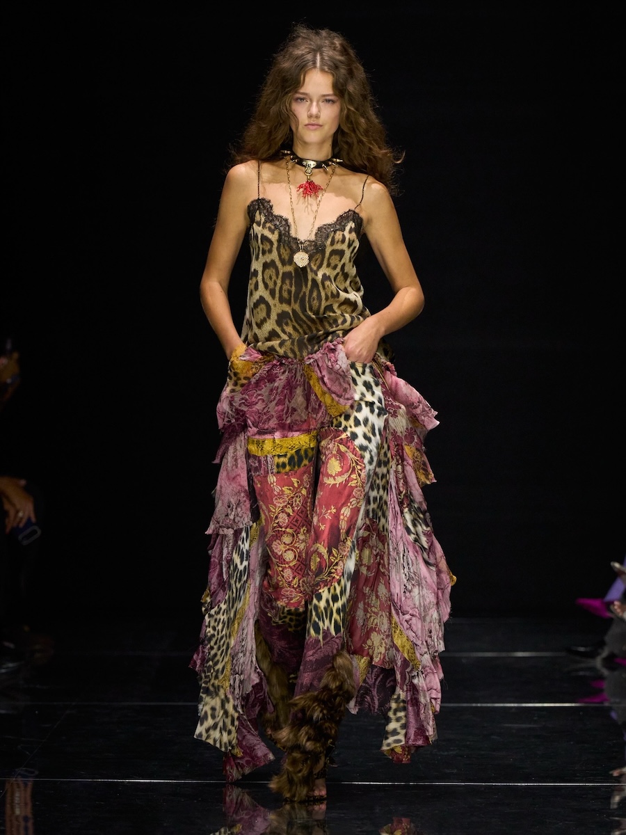 Леопард, стрази та пір&rsquo;я: Roberto Cavalli показав, що ми носитимемо наступного сезону