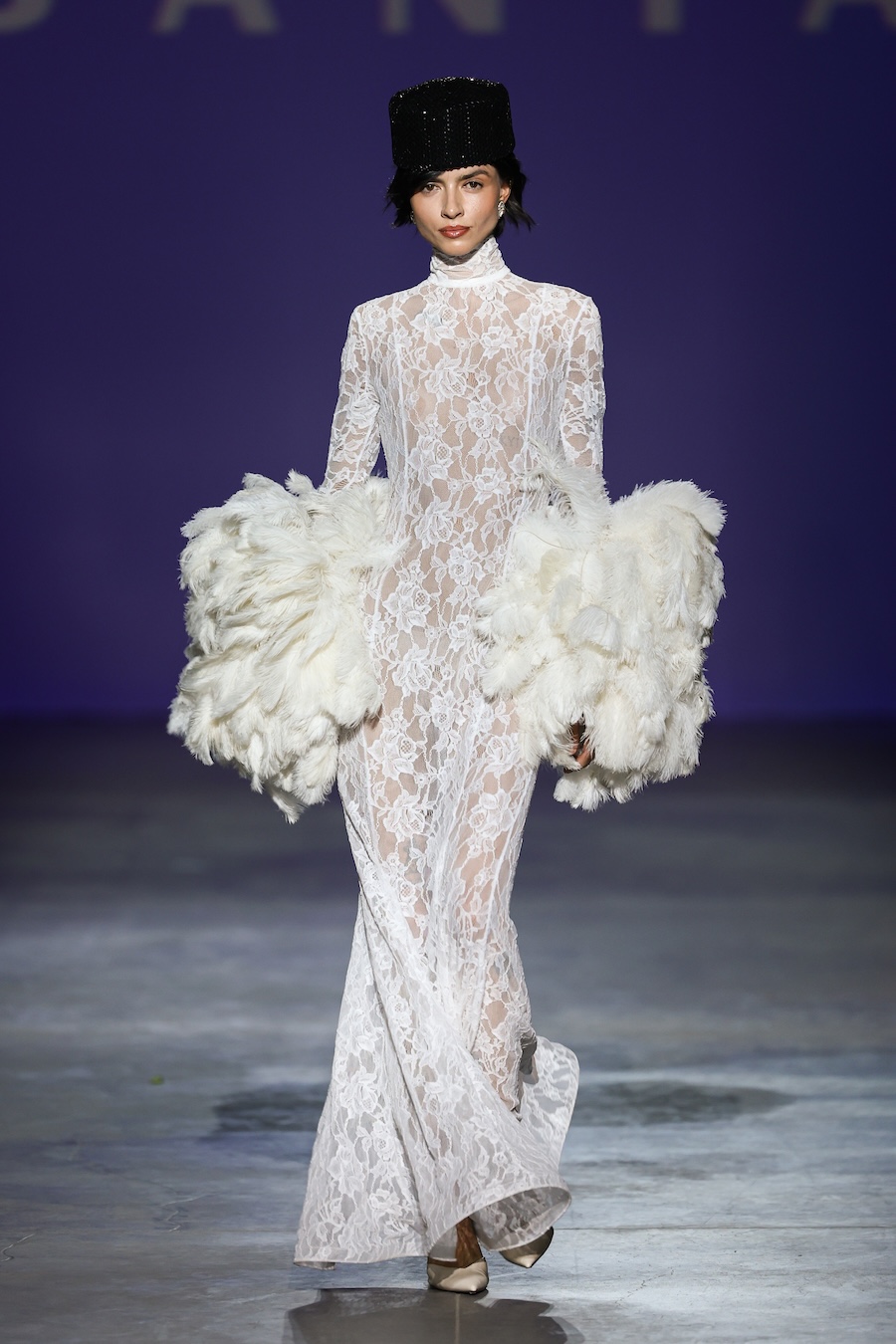UFW SS&rsquo;27: SANTA переосмислює power dressing через скульптурний крій та ефектні об&rsquo;єми