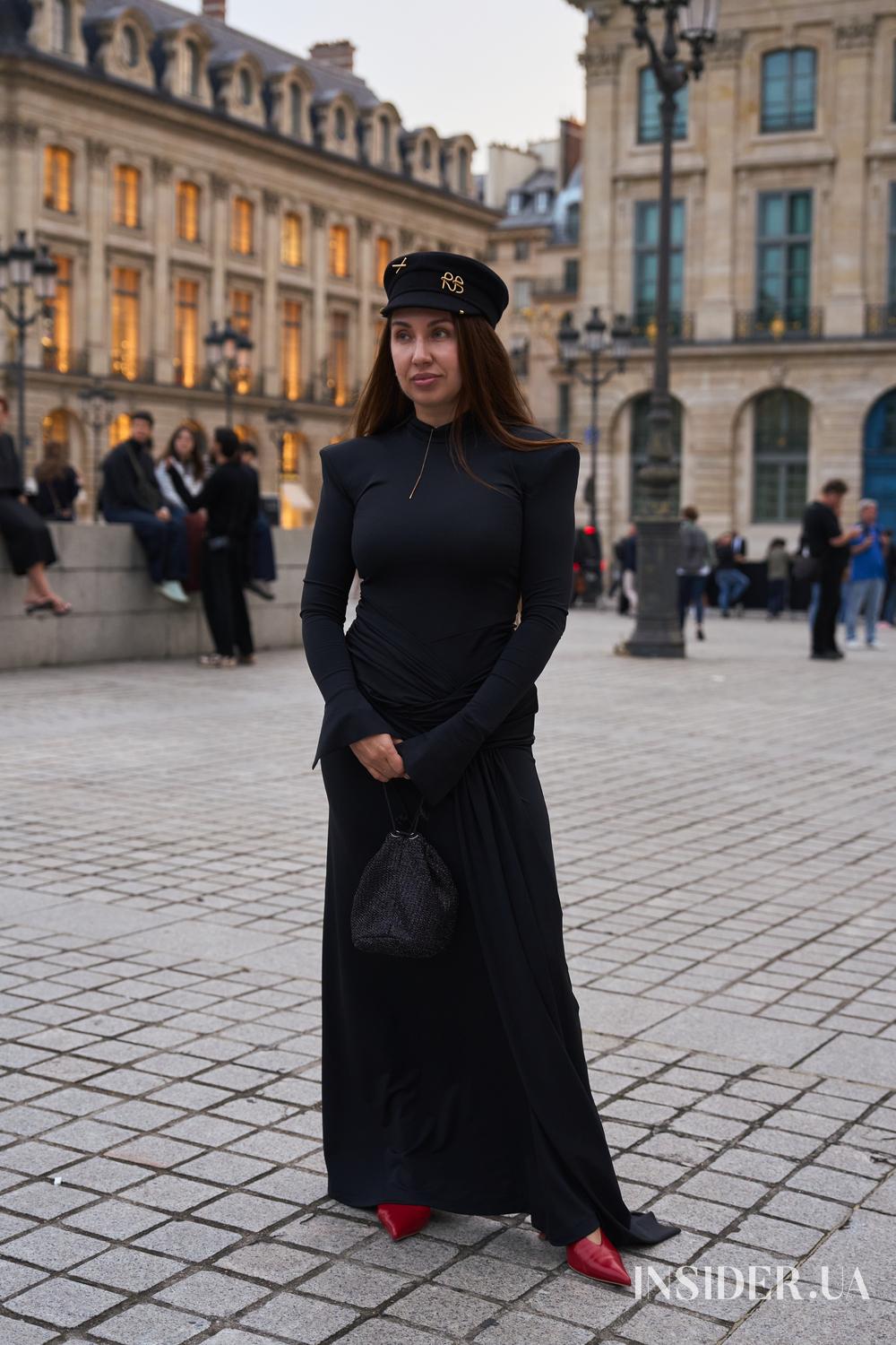 Street style PFW SS&rsquo;27: яскраві образи гостей перед показом Tom Ford