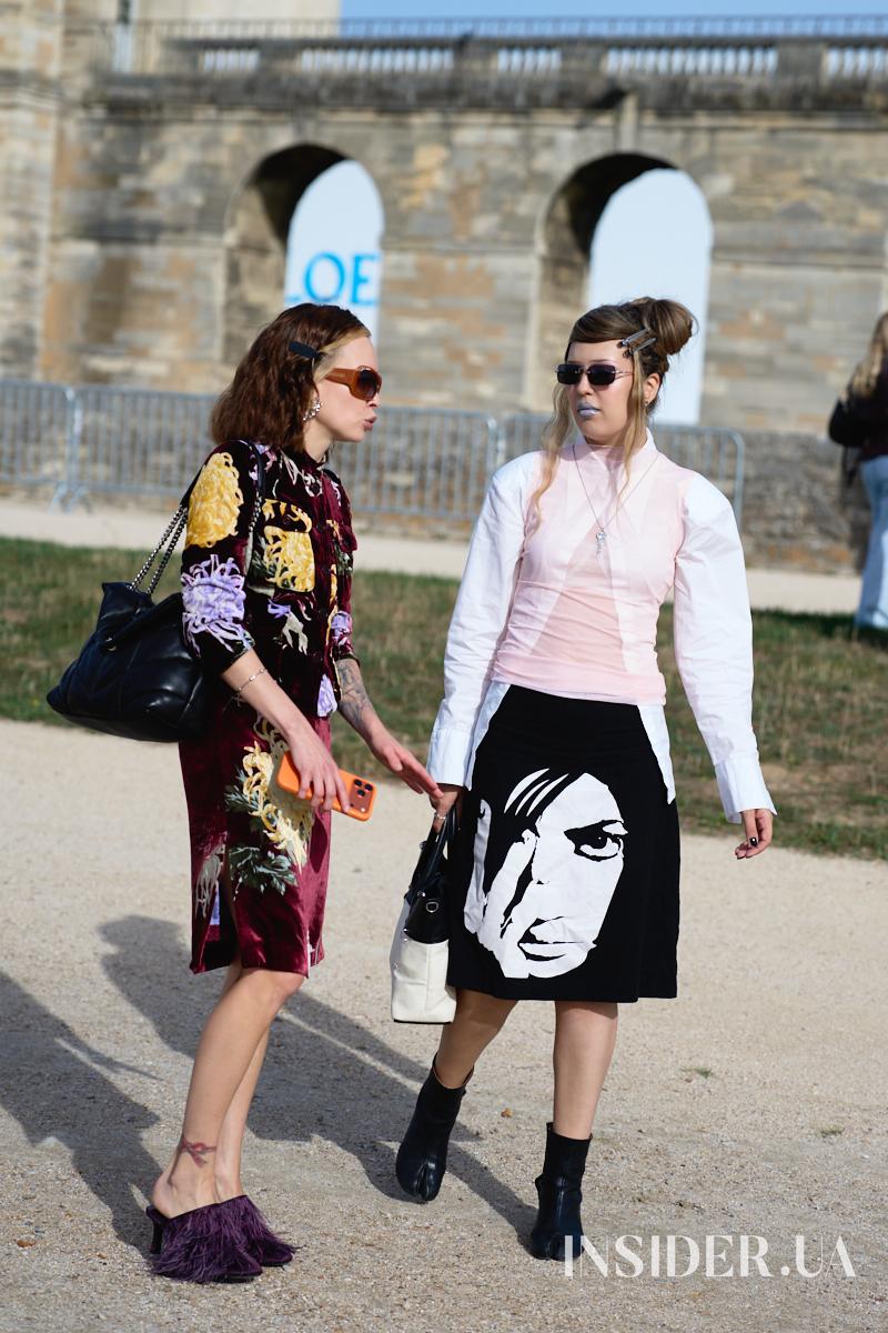 Street style PFW SS&rsquo;27: осінні образи гостей показів Loewe та Givenchy