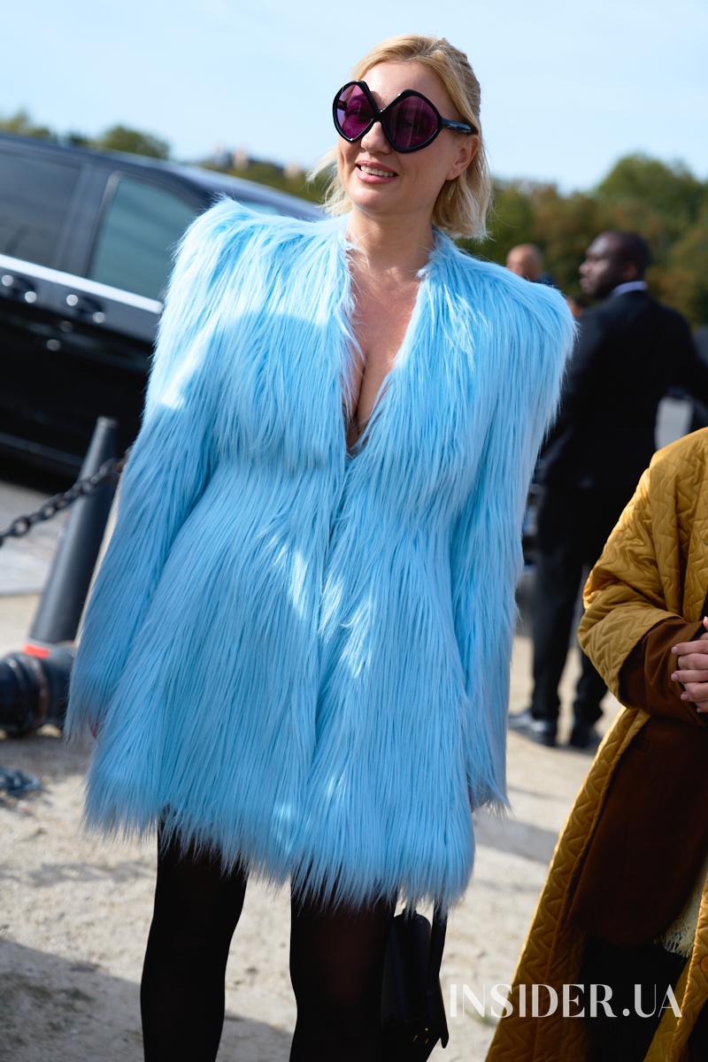 Street style PFW SS&rsquo;27: осінні образи гостей показів Loewe та Givenchy