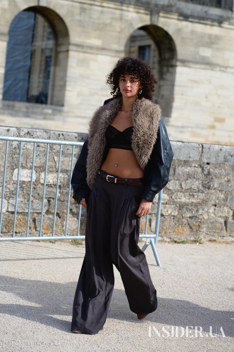 Street style PFW SS&rsquo;27: осінні образи гостей показів Loewe та Givenchy
