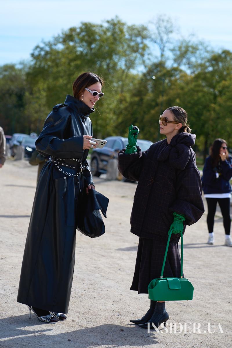 Street style PFW SS&rsquo;27: осінні образи гостей показів Loewe та Givenchy