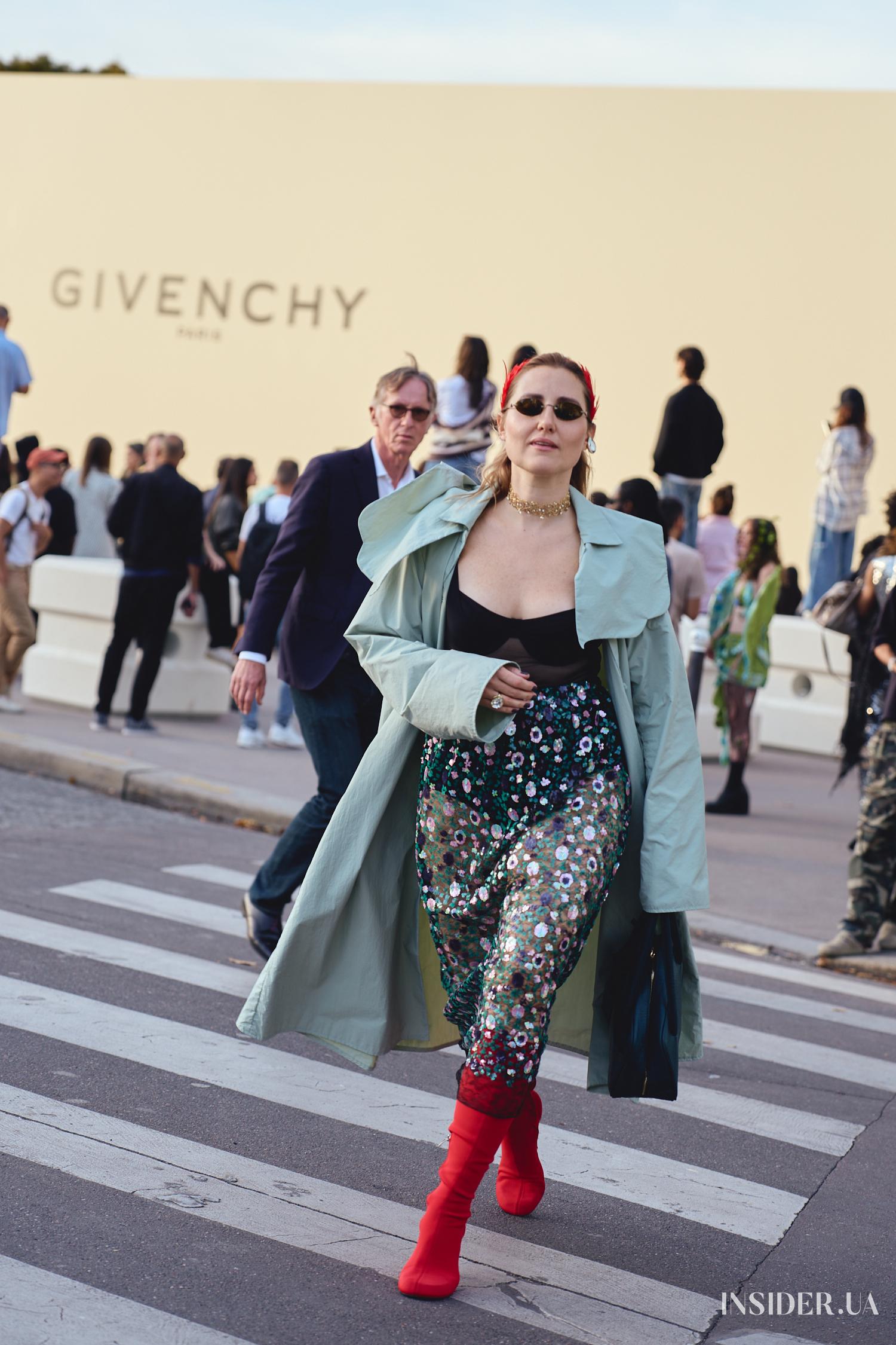 Гардероб Ірени Вінцюк на PFW: стилістичні прийоми, модні знахідки та неочікувані поєднання