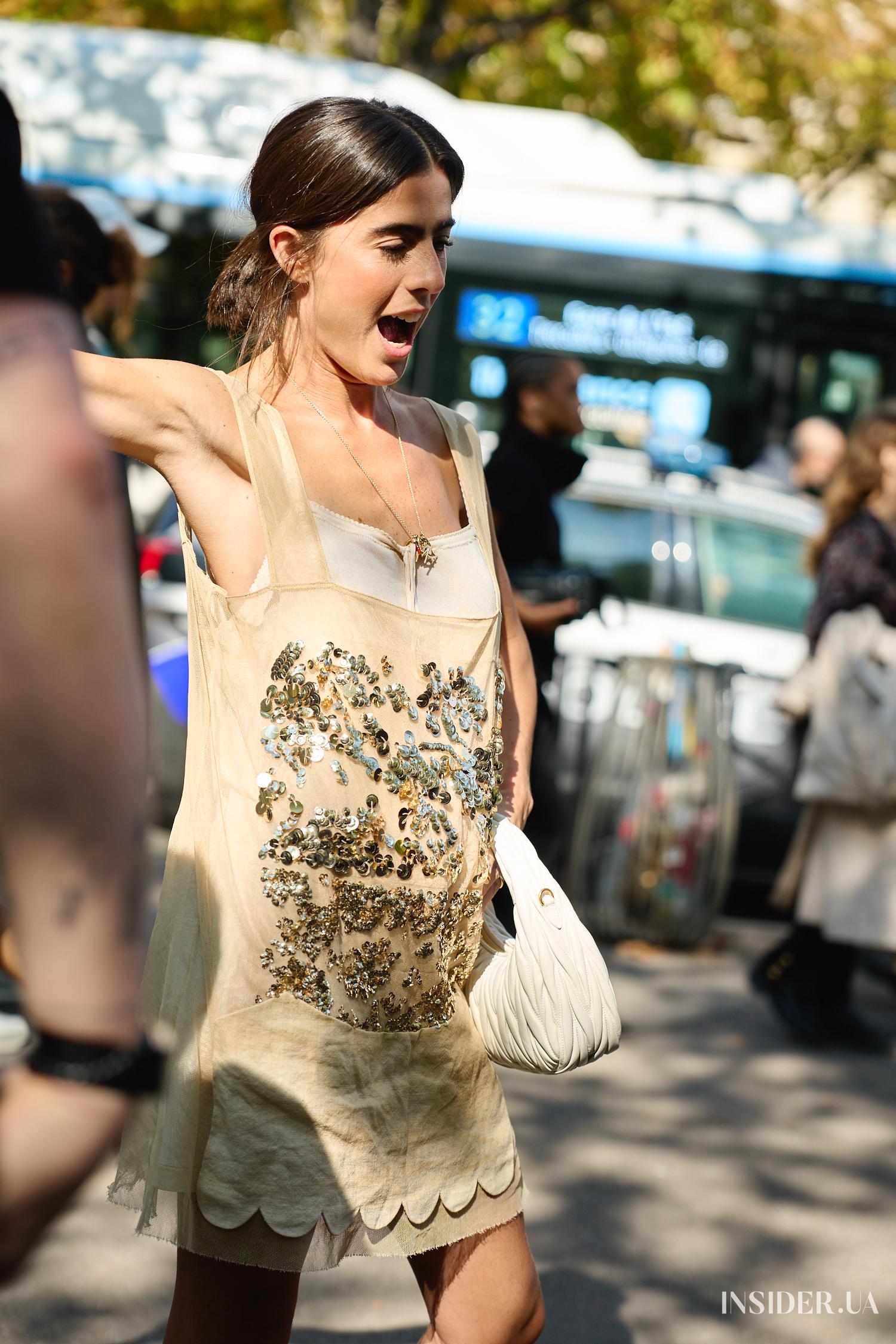 Street style PFW SS’27: найяскравіші образи гостей показу Miu Miu