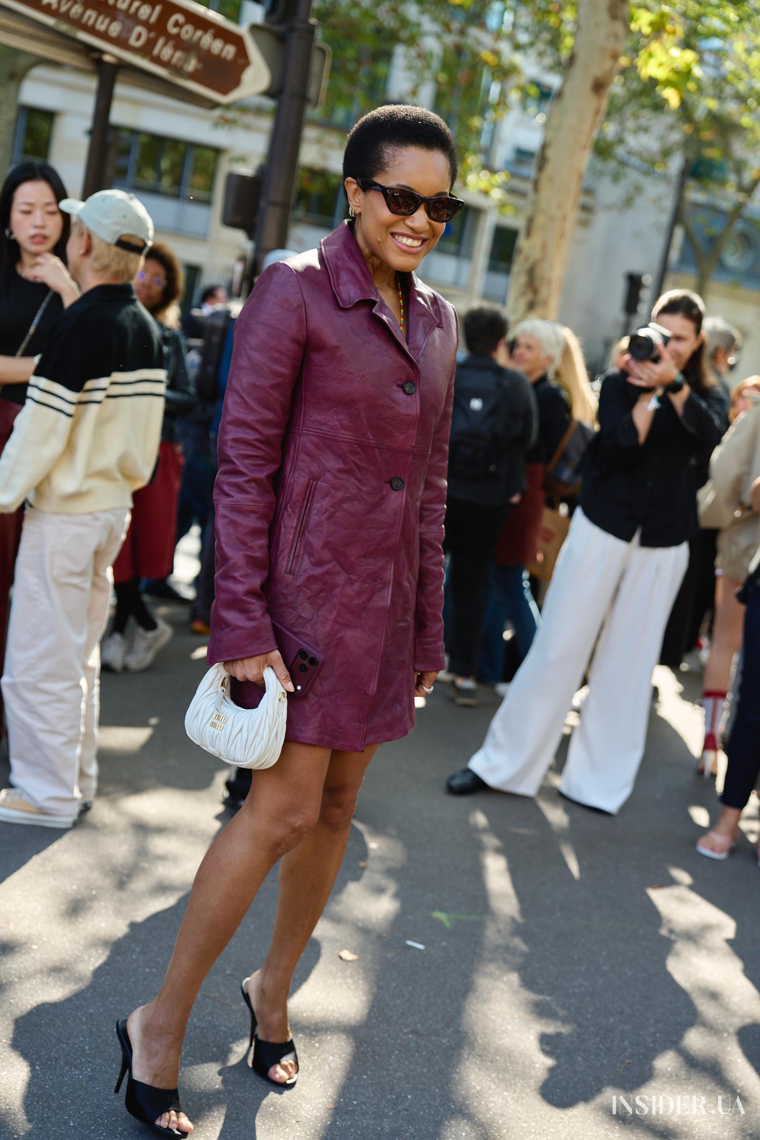 Street style PFW SS&rsquo;27: найяскравіші образи гостей показу Miu Miu