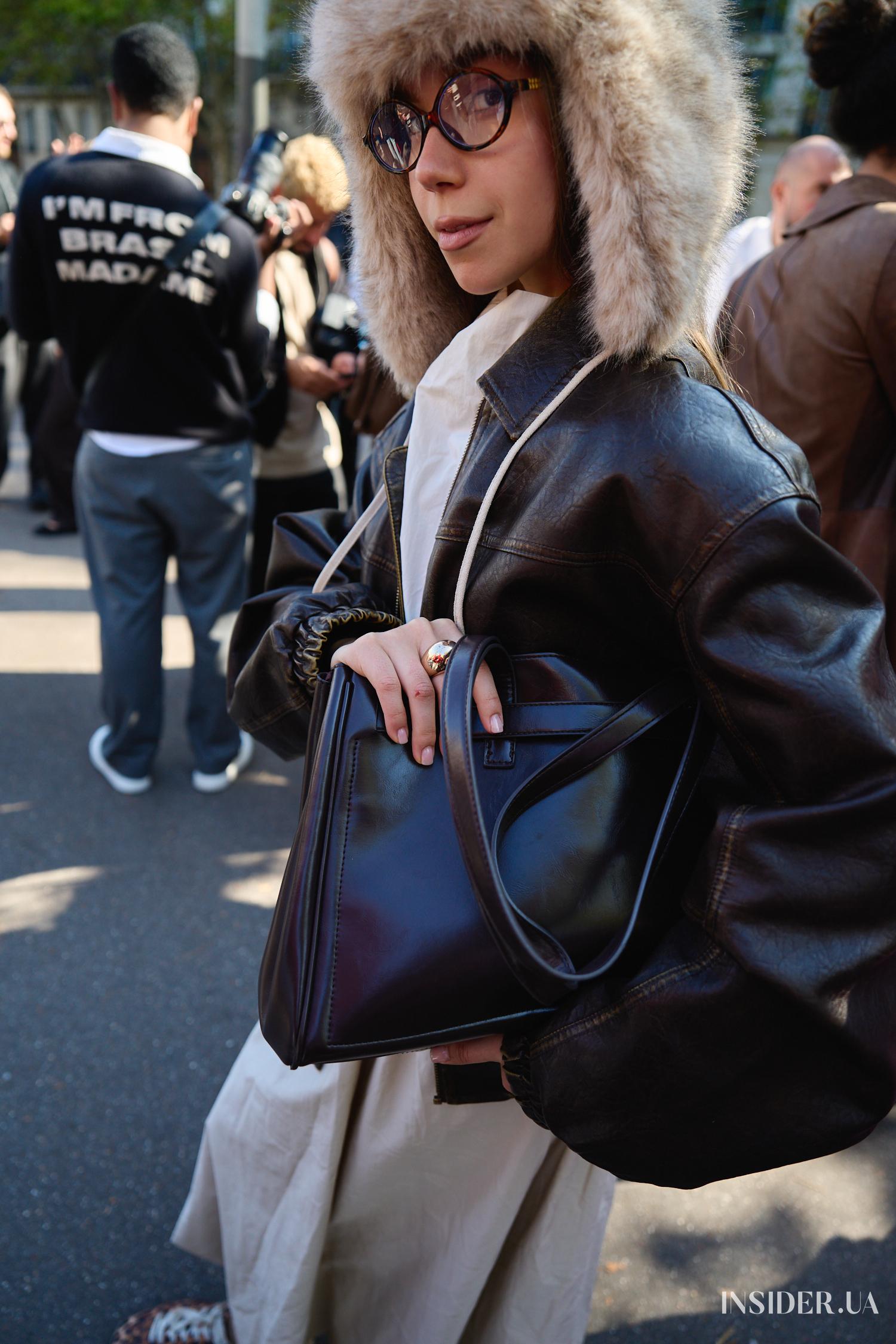 Street style PFW SS’27: найяскравіші образи гостей показу Miu Miu