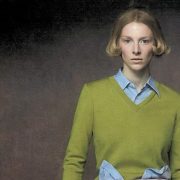 Букингемский дворец в рождественском стиле: Королевская коллекция представила адвент-календарь