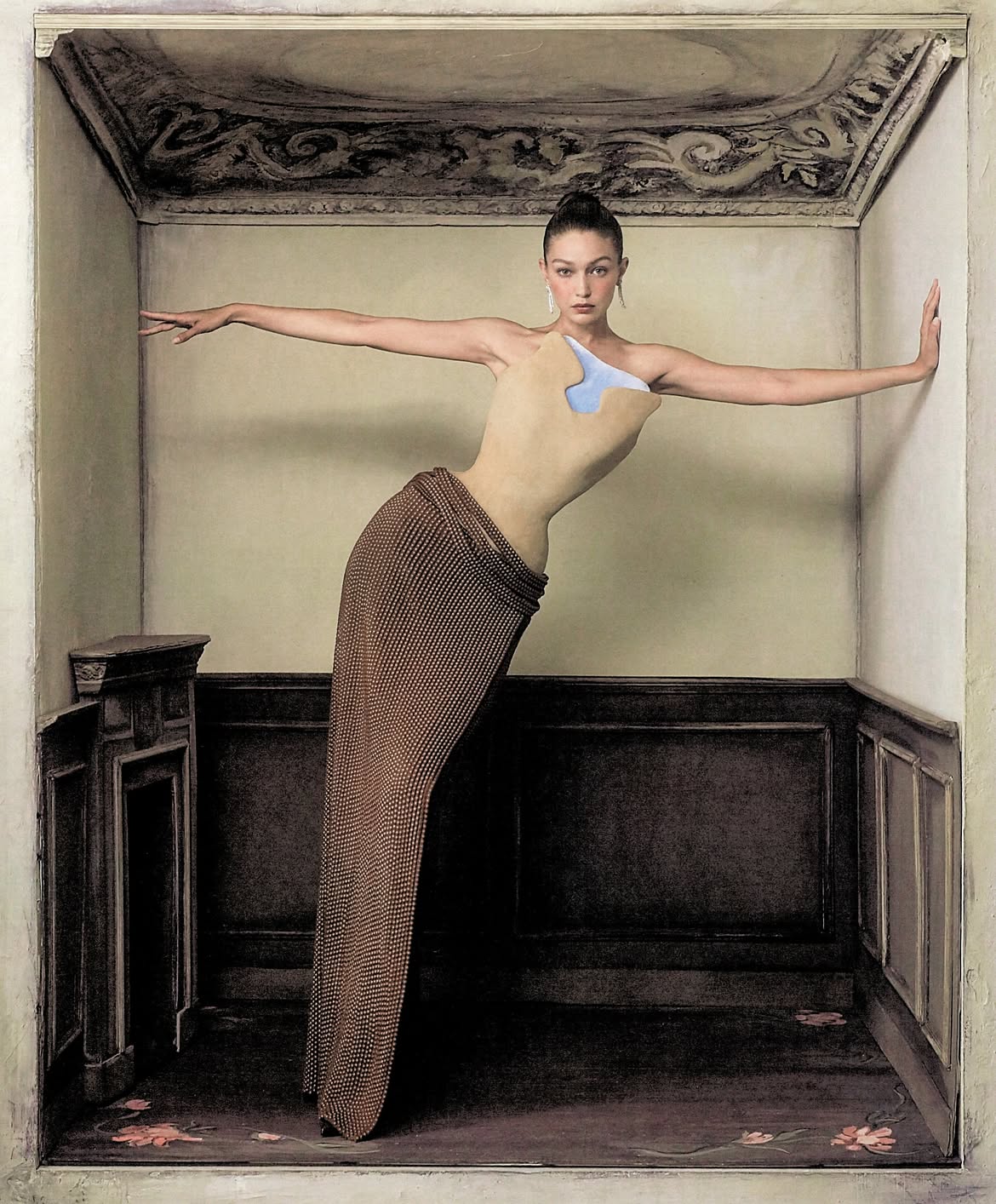 У кутюрних образах Schiaparelli та Balenciaga: Джиджи Хадід на обкладинці WSJ Magazine