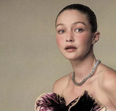 У кутюрних образах Schiaparelli та Balenciaga: Джиджи Хадід на обкладинці WSJ Magazine