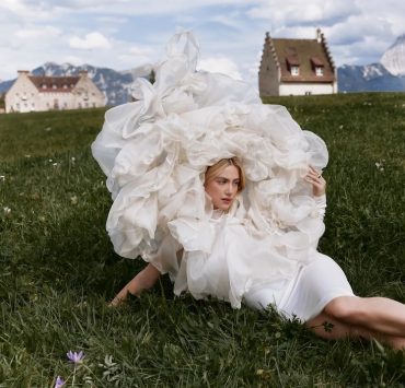 Лили Рейнхарт о любви, болезни и жизни после &laquo;Ривердейла&raquo; &mdash; для Glamour