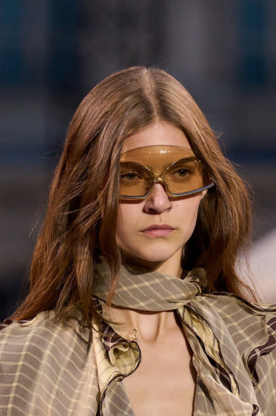 Кристали та футуристичні силуети: Louis Vuitton показав гардероб майбутнього