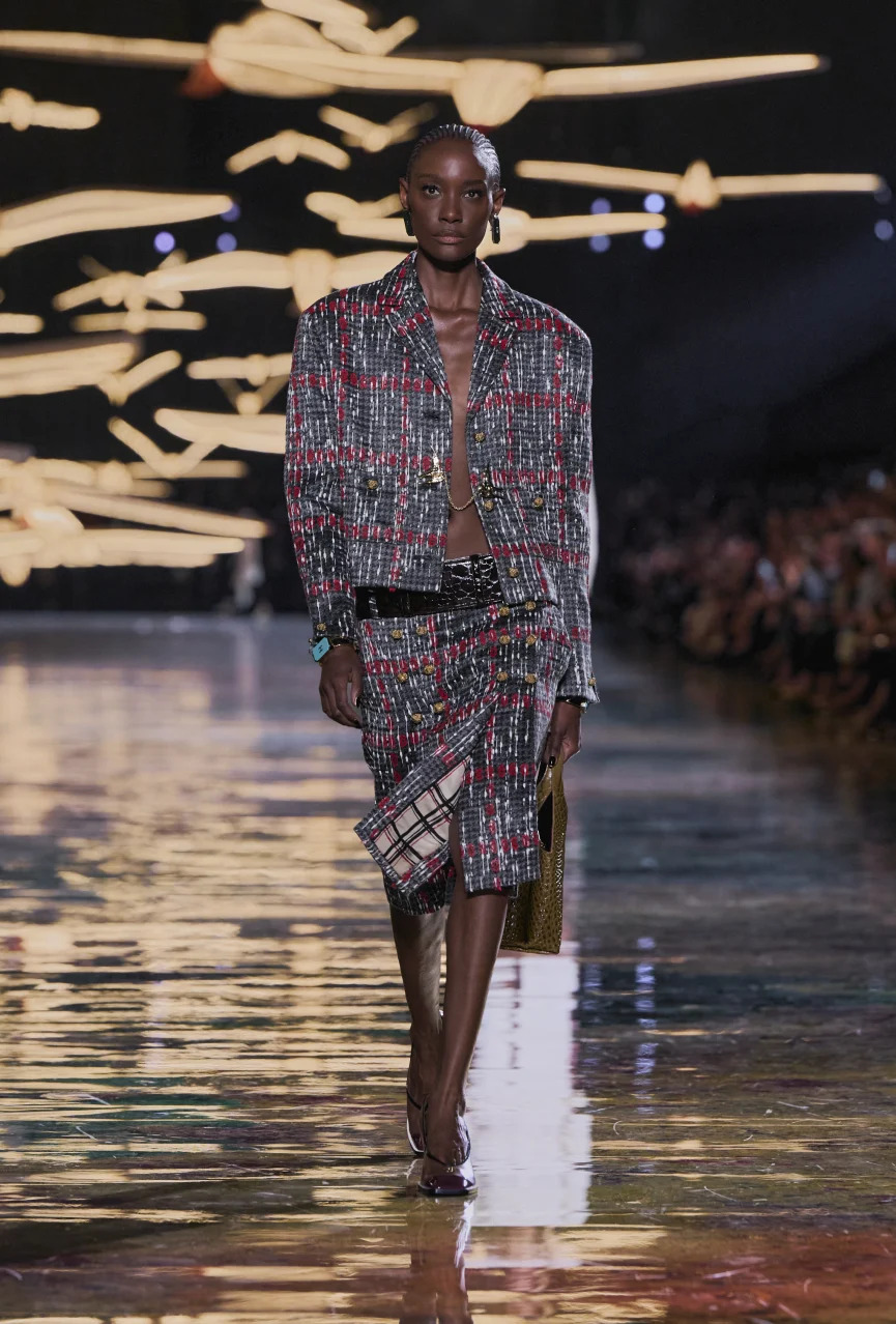Більше тіла та сміливих рішень: Chanel показав нову колекцію SS&rsquo;27 у Парижі