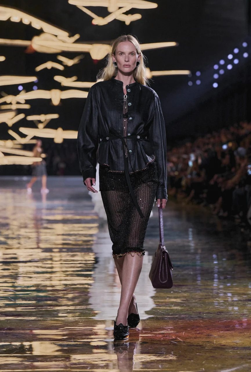 Більше тіла та сміливих рішень: Chanel показав нову колекцію SS&rsquo;27 у Парижі