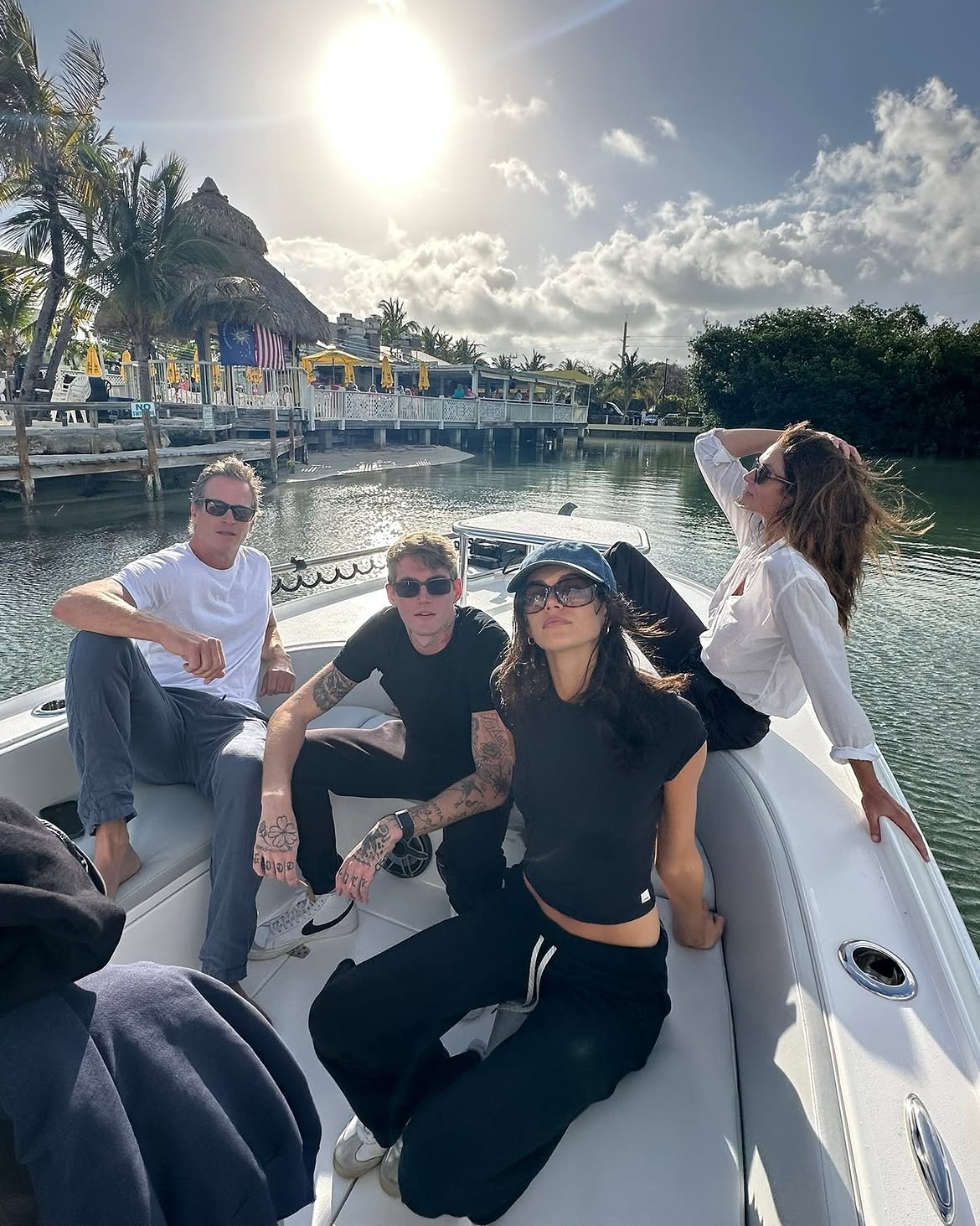 Сінді Кроуфорд має намір судитися з рехабом, де помер її син